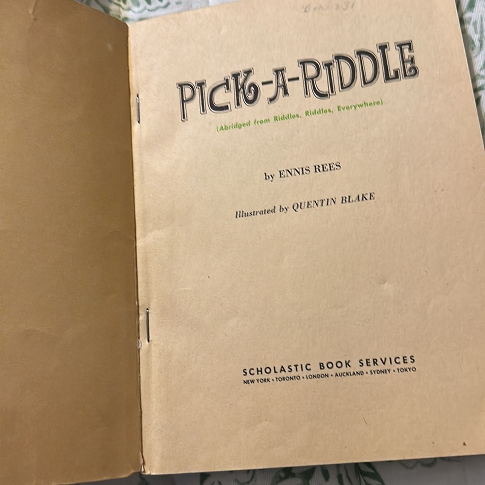 Pick a Riddle Vintage Book by Ennius Rees - Picture 2 of 3